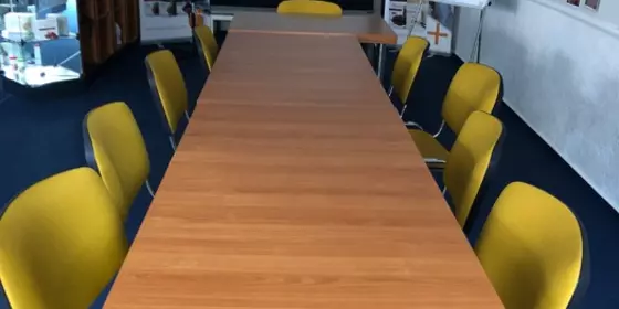 Look at Stühle und Tische 